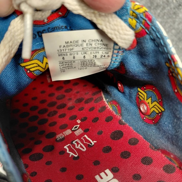 Converse All Star Wonder Women's Low Top Shoes Size 8 Chuck Taylor DC Comics - Picture 9 of 10